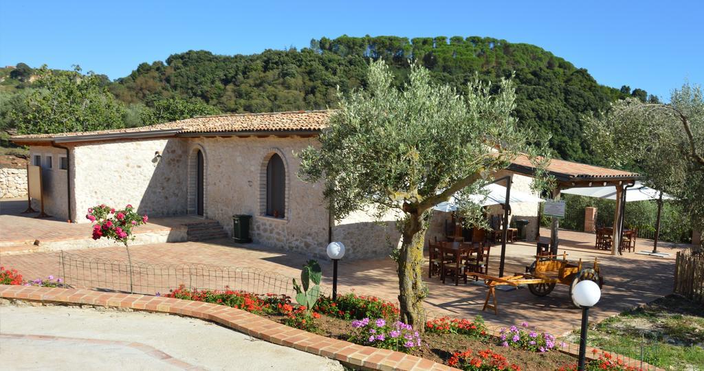 Azienda Agrituristica Carida Zaccanopoli Luaran gambar