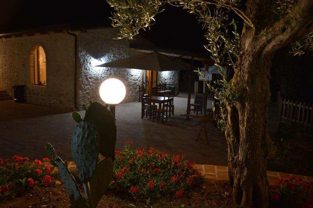 Azienda Agrituristica Carida Zaccanopoli Luaran gambar
