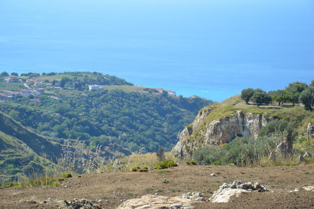 Azienda Agrituristica Carida Zaccanopoli Luaran gambar